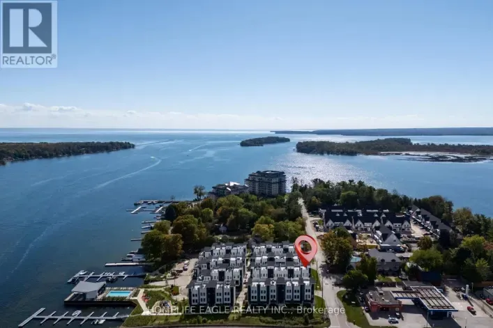 Row / Townhouse for sale: 2 MARINER'S PIER WAY, Orillia