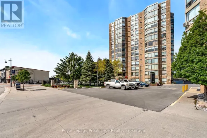 Apartment for rent: 506 - 344 FRONT STREET, Belleville