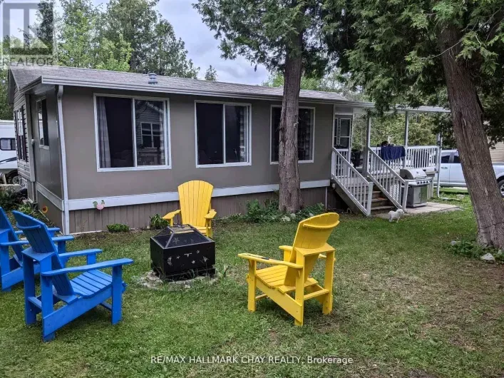 Mobile Home for sale: 236 - 2152 COUNTY RD 36 ROAD, Kawartha Lakes
