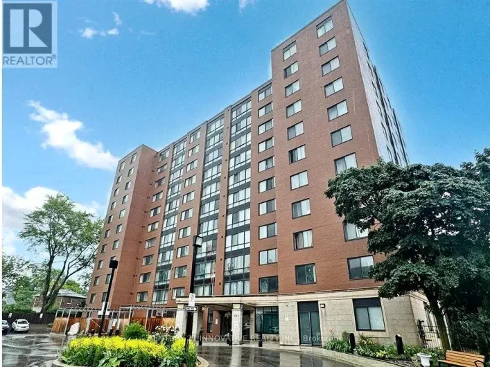 Apartment for sale: UNIT 207 - 1665 VICTORIA PARK AVENUE, Toronto