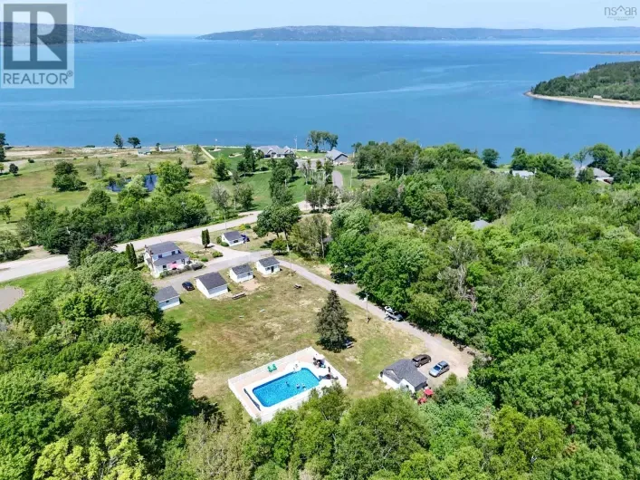 House for sale: 234 Highway 1, Smiths Cove