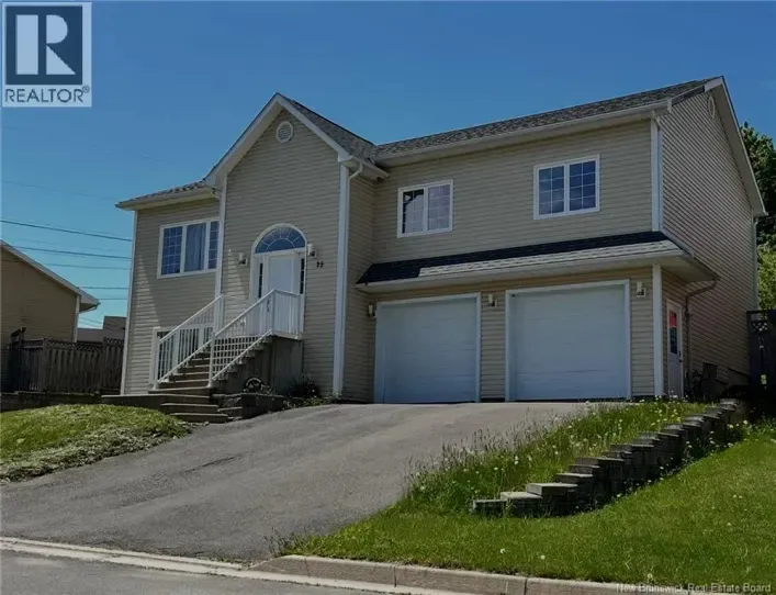 House for sale: 25 Helena Court, Fredericton