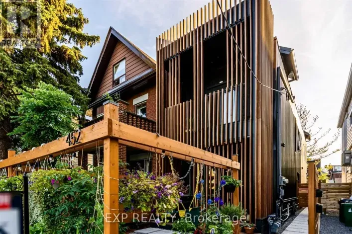 Triplex for sale: 452 MONTROSE AVENUE, Toronto