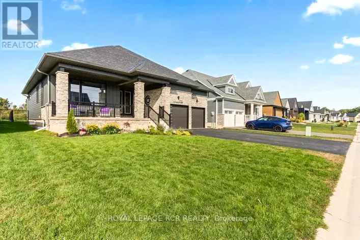 House for sale: 232 SNOWBERRY LANE, Georgian Bluffs