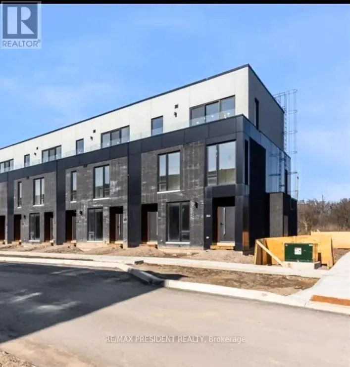 Row / Townhouse for rent: 141 EVERETT COMMON, St. Catharines