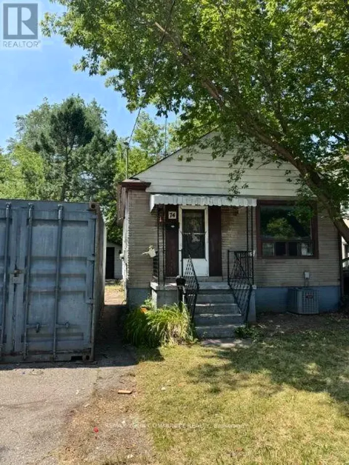House for sale: 74 SIXTEENTH STREET, Toronto