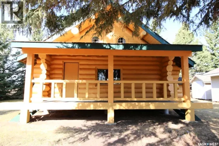 House for sale: Log Cabin-Bapaume-RM of Spiritwood, Spiritwood Rm No. 496