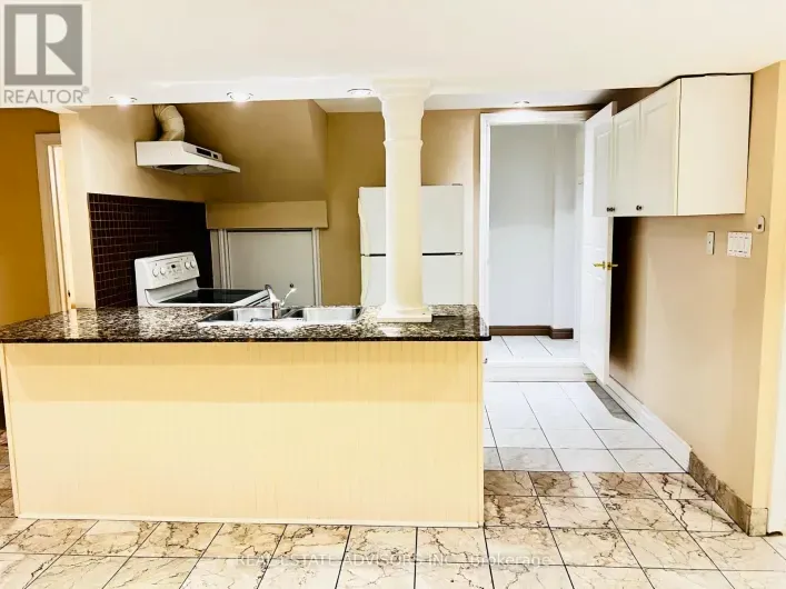 House for rent: 2 ADAM ERNST BASEMENT COURT, Vaughan