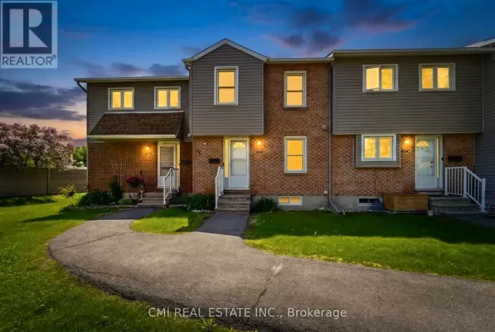 Row / Townhouse for sale: B - 1765 LAMOUREUX DRIVE, Ottawa
