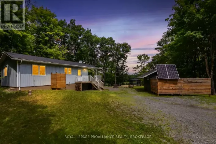 House for sale: 59 SUNSET SHORES LANE, Frontenac