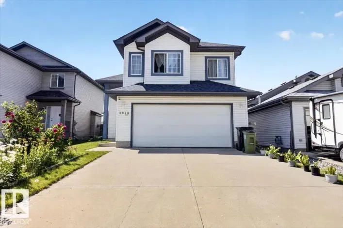 House for sale: 2918 33 ST NW, Edmonton
