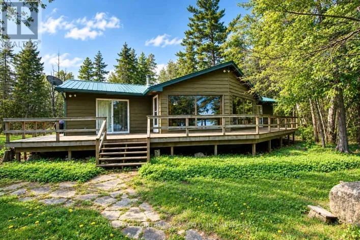 House for sale: B40440 SHORE ROAD, Brock