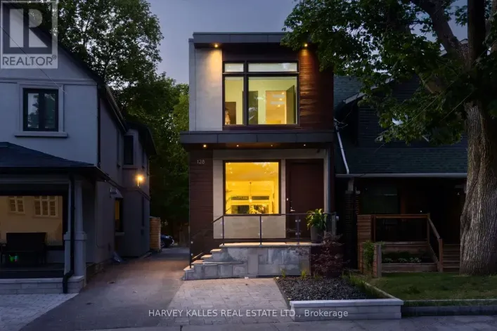House for sale: 128 MONTGOMERY AVENUE, Toronto