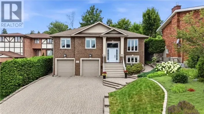House for sale: 867 Connaught Avenue, Sudbury