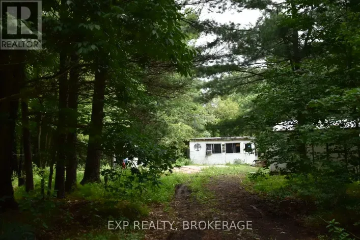 2100 MCLEAN ROAD, Frontenac