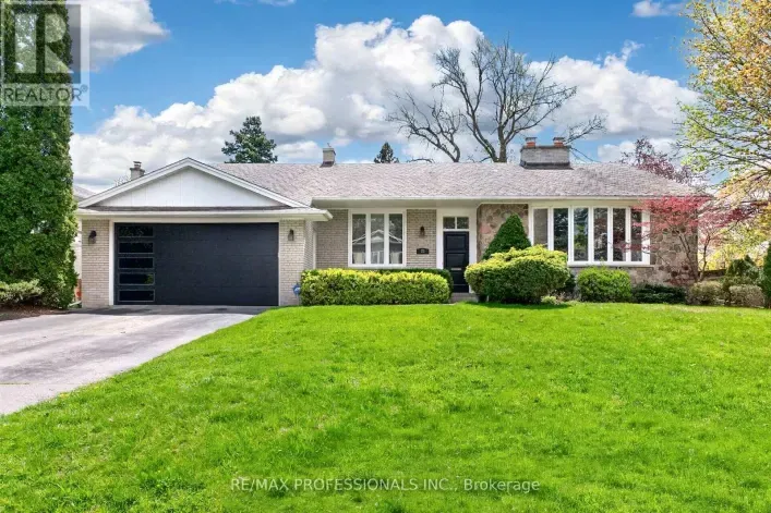 House for sale: 23 RAVENSBOURNE CRESCENT, Toronto