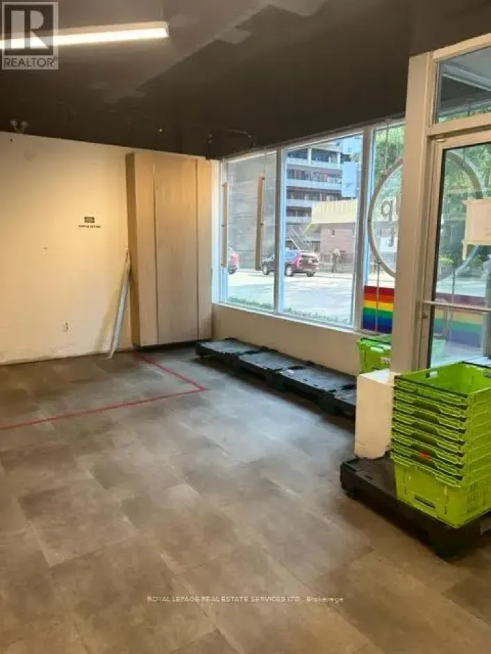 Other for rent: 609 CHURCH STREET, Toronto