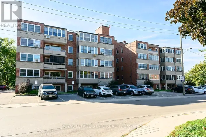 Apartment for sale: 107 - 9 GRANT BOULEVARD, Hamilton
