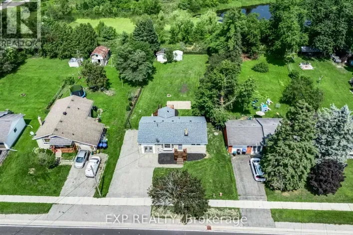 House for sale: 1990 VICTORIA STREET, Innisfil