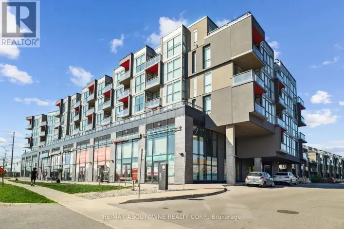 Apartment for sale: C204 - 5260 DUNDAS STREET, Burlington