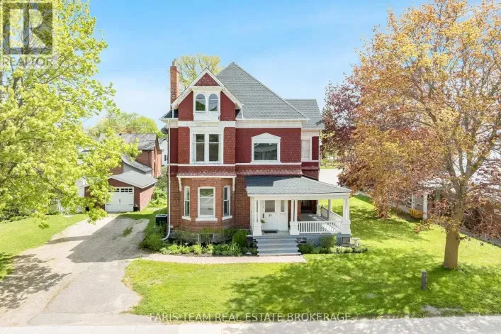 House for sale: 23 YONGE STREET S, Springwater