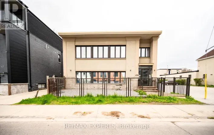 Apartment for sale: 203 - 130 WELLINGTON STREET N, Hamilton