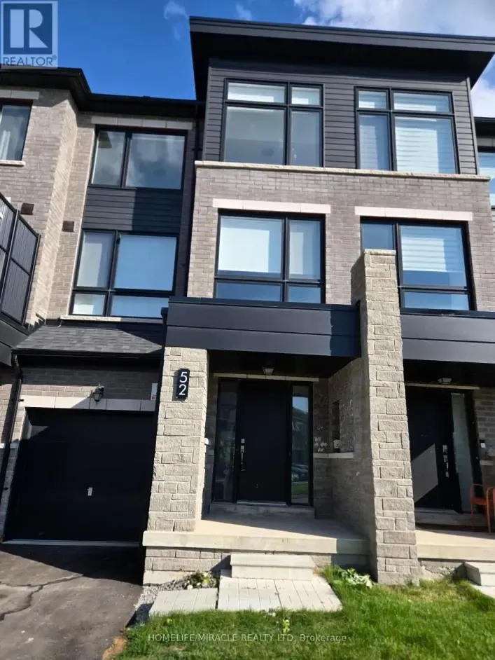 Row / Townhouse for rent: 52 BLUE FOREST CRESCENT, Barrie
