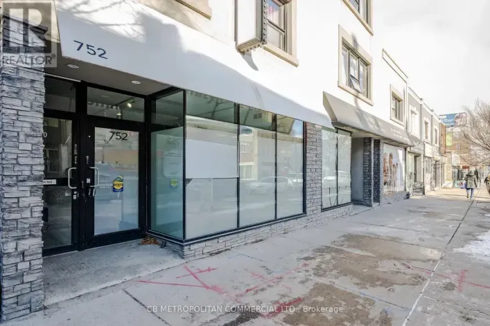 752 DANFORTH AVENUE, Toronto
