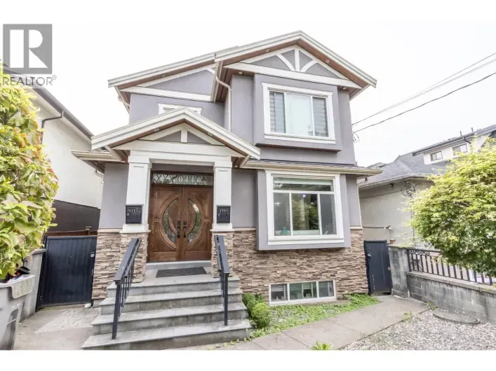 House for rent: 4231 BRANT STREET, Vancouver