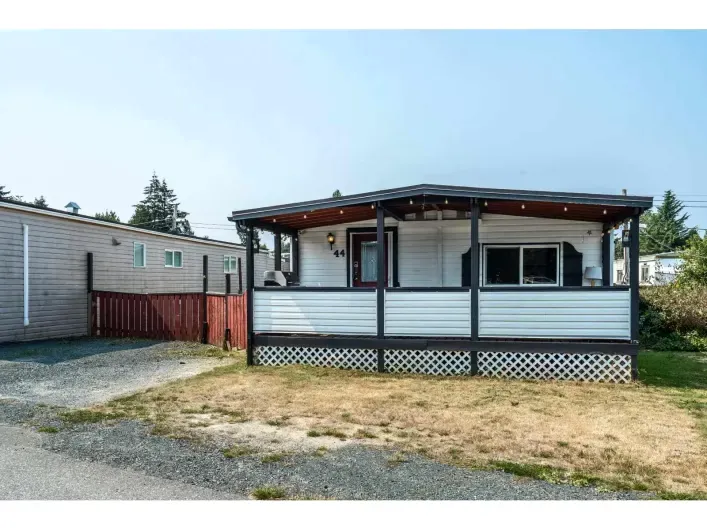 Manufactured Home for sale: 44 26892 FRASER HIGHWAY, Langley
