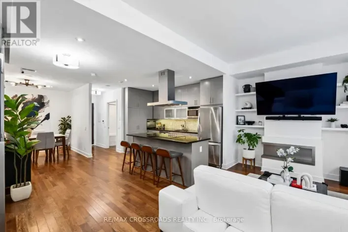 Row / Townhouse for sale: 107 - 116 GEORGE STREET, Toronto