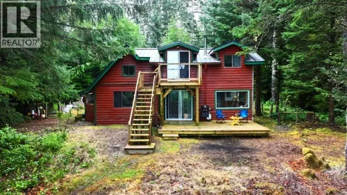 House for sale: 12975 TOW HILL ROAD, Masset