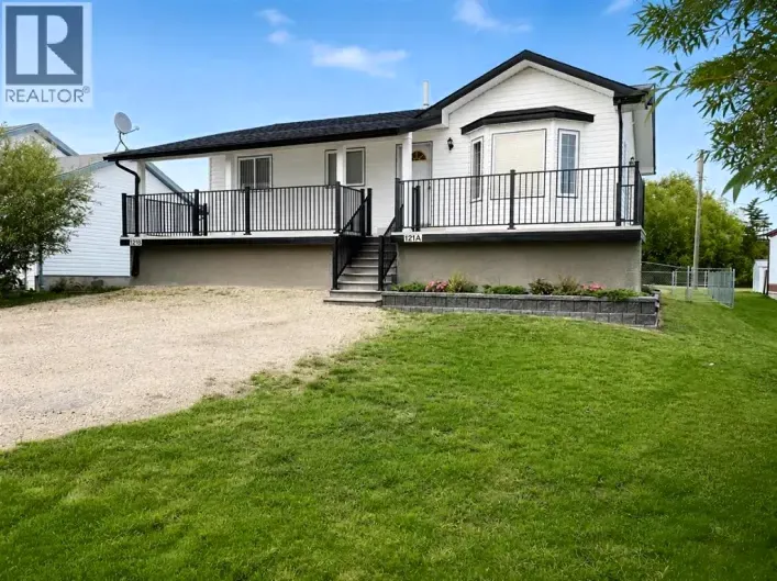 House for sale: 121A & 121B, 71322 Range Road 262, Ridgevalley