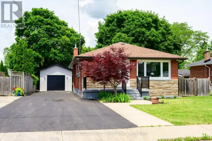 House for sale: 150 HOWARD AVENUE, Hamilton