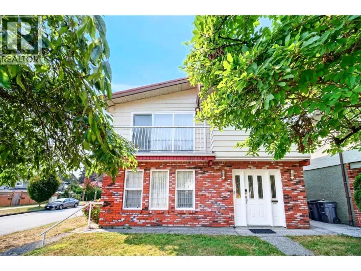 House for sale: 3060 EUCLID AVENUE, Vancouver