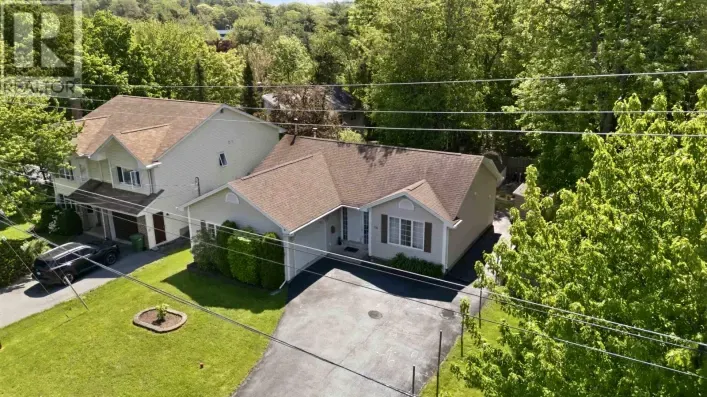 House for sale: 28 Fort Sackville Road, Bedford