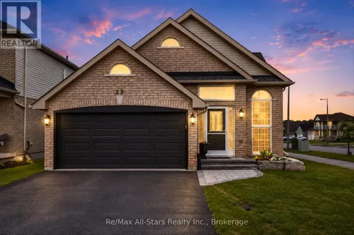 House for sale: 29 GUNSOLUS ROAD, Kawartha Lakes
