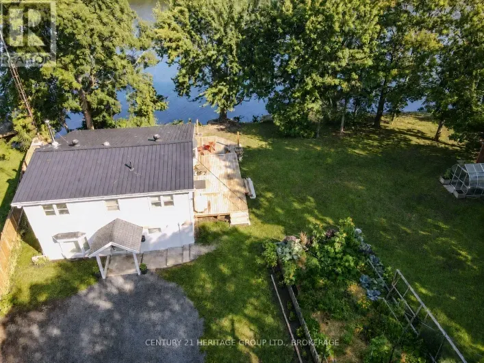 House for sale: 1127 PERRY LANE, Frontenac
