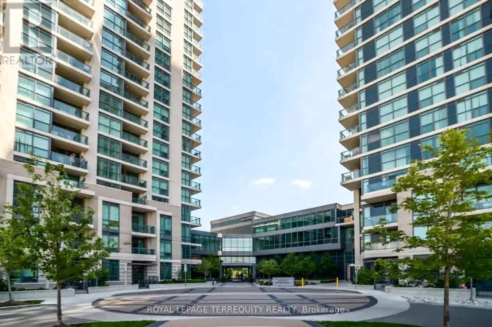 Apartment for rent: 2810 - 215 SHERWAY GARDENS ROAD, Toronto