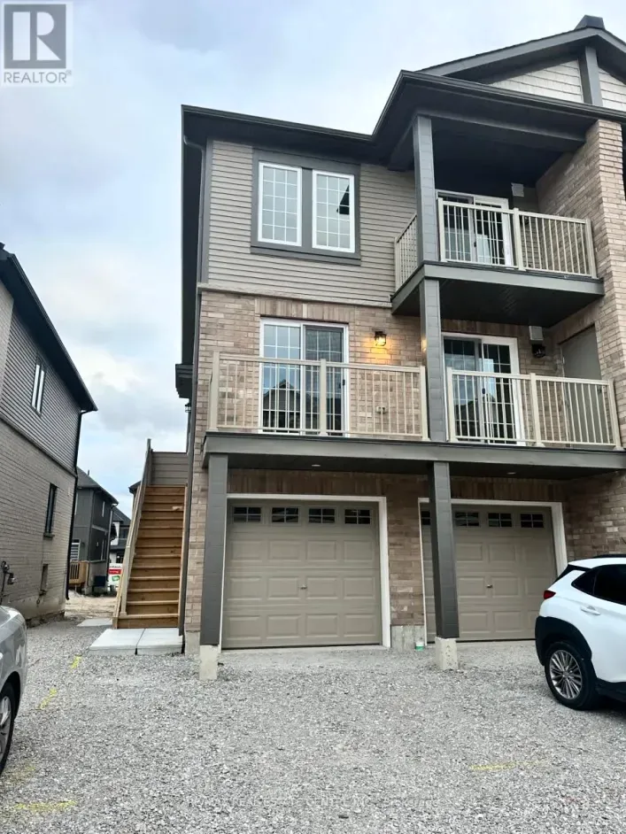 Row / Townhouse for rent: 9 HAY LANE, Barrie