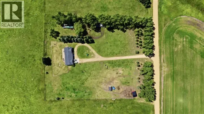 House for sale: 17431 Township Road 444, Rural Camrose County