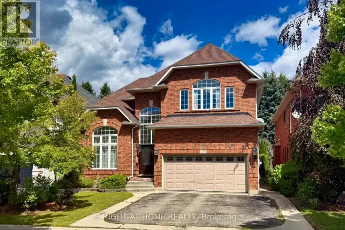 House for sale: 27 THOROUGHBRED BOULEVARD, Hamilton