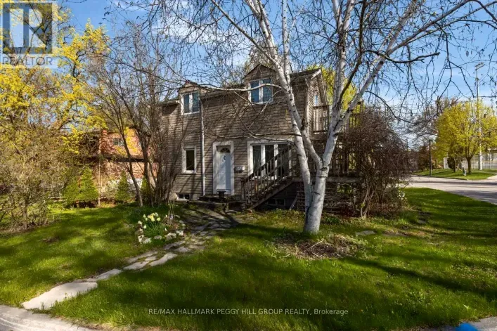 House for sale: 621 LYDIA STREET, Newmarket
