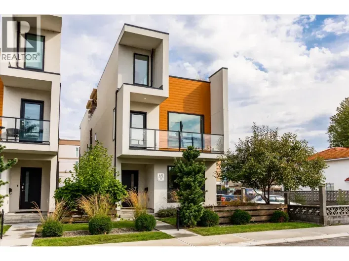 Duplex for sale: 651 Churchill Avenue Unit# 101, Penticton
