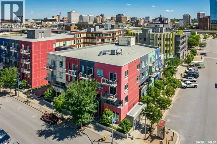 Row / Townhouse for sale: 418 C AVENUE S, Saskatoon