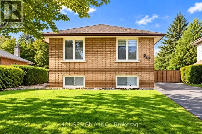 House for sale: 547 BARNES CRESCENT, Peterborough