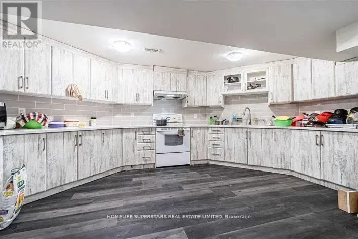 House for rent: LOWER LEVEL ( LEGAL APT.) - 75 PARKSIDE DRIVE, Brampton