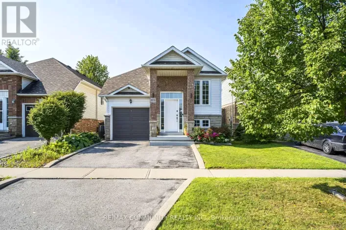 House for sale: 1606 WHITESTONE DRIVE, Oshawa