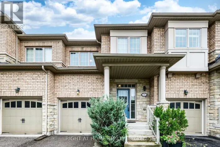 Row / Townhouse for sale: 23 COASTLINE DRIVE, Brampton