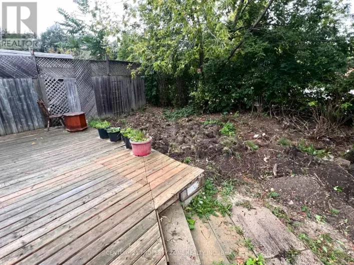 House for rent: BASEMENT  - 6 ROEHAMPTON CRESCENT W, Brampton
